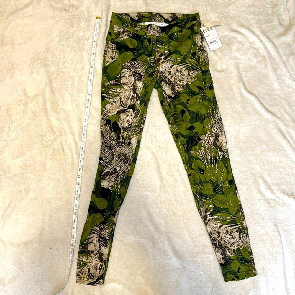 Utopia Rose Jungle Leggings